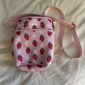 Hydrojug Sleeve Strawberry Pattern